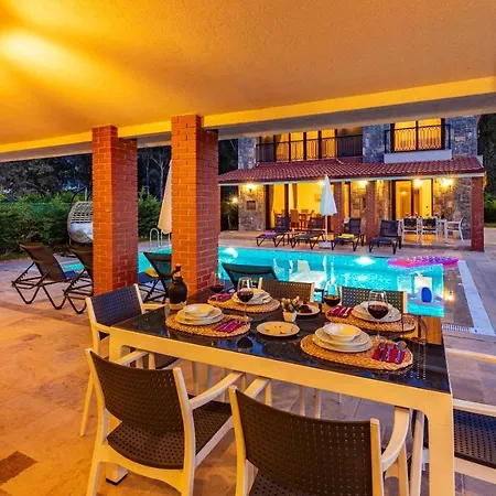 Huema - 6 Bedroom In Kayakoey Oeluedeniz ヴィラ