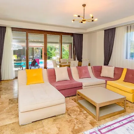 Huema - 6 Bedroom In Kayakoey Oeluedeniz *